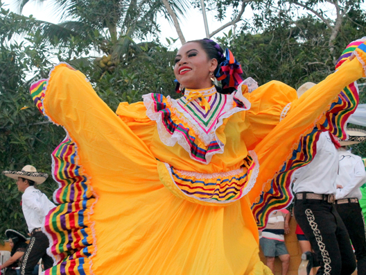 cultural dances in yelapa, mexico