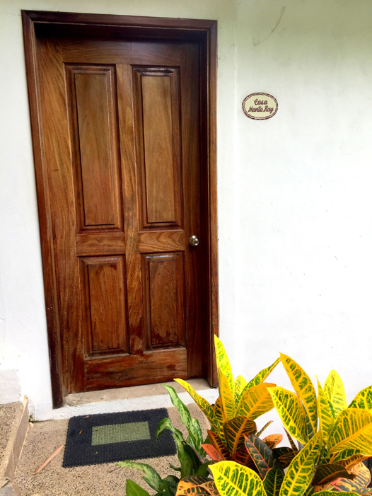 casa manta ray front door