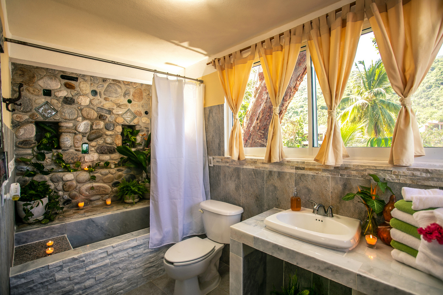 shower and towel rack in casa manta ray